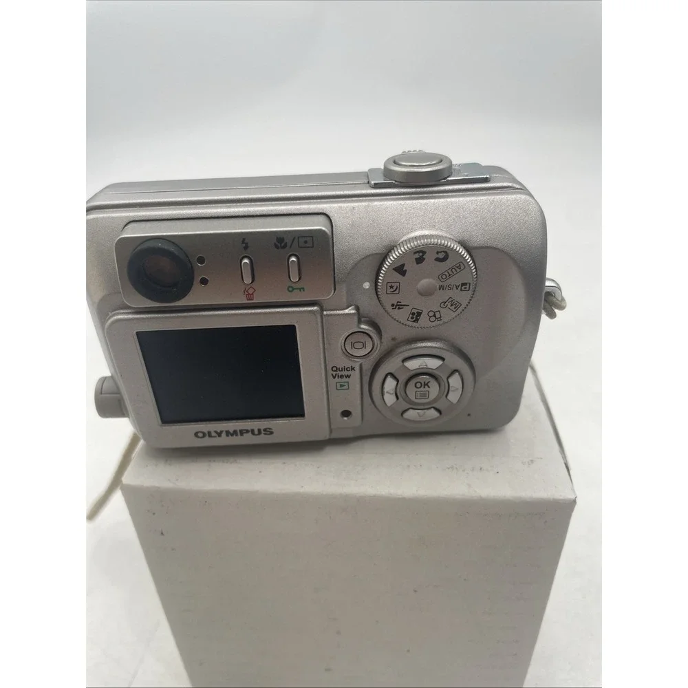 Olympus Camedia C-50 Zoom 5.0MP Digital Camera 3X Zoom+Battery+Charger+CD+SD+Man